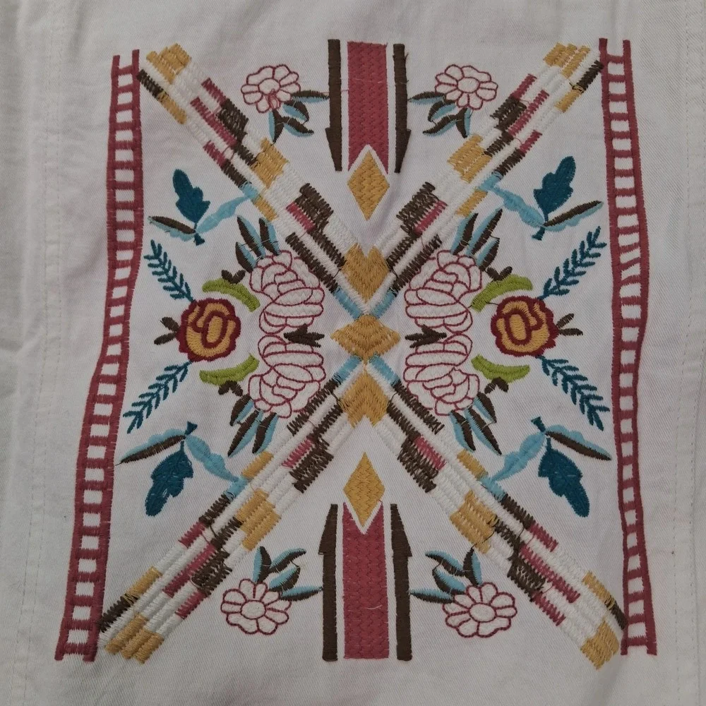 Collections Etc Jacket Womens Large Trucker White Embroidered Floral Cotton EUC